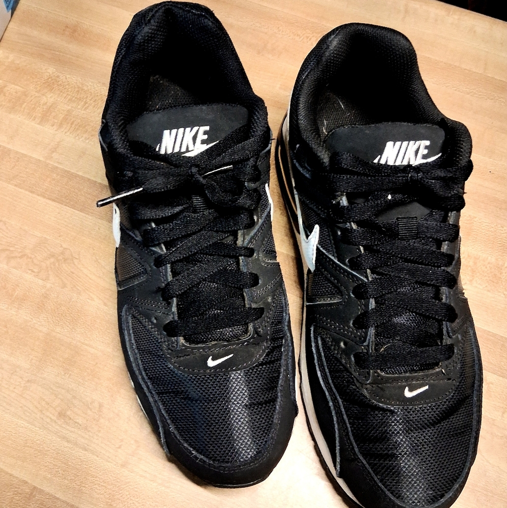 Nike Air Max Black and White Sneakers
